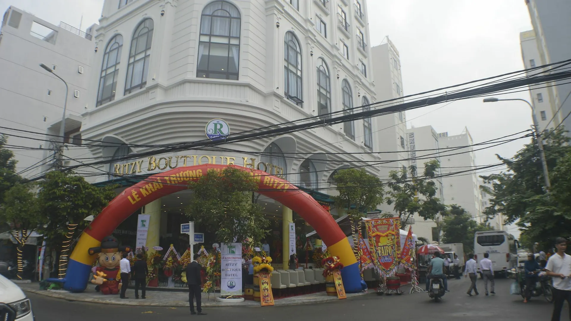 Ritzy Boutique Hotel Da Nang Beach